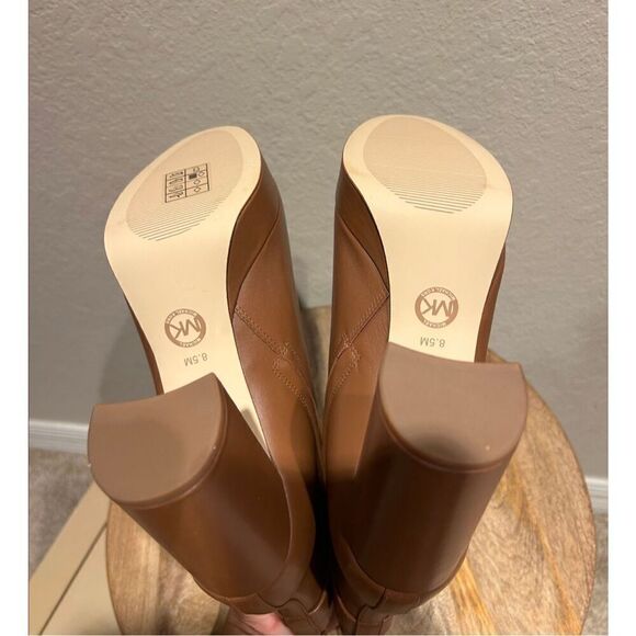 Michael Kors Womens 8.5 Parker Platform Caramel Leather Bootie Gold Charm Accent - Picture 5 of 8